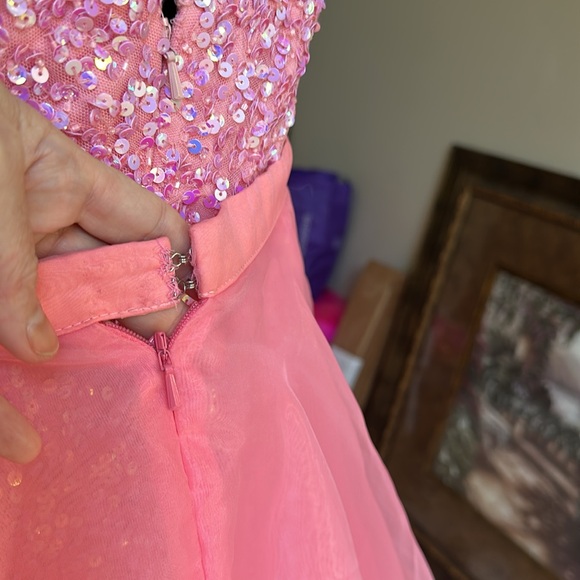 Fun Fashion Ashley Lauren Size 10 - Picture 9 of 13